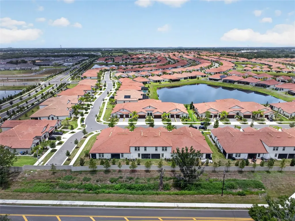 17554 Holly Well Avenue Wimauma FL 33598