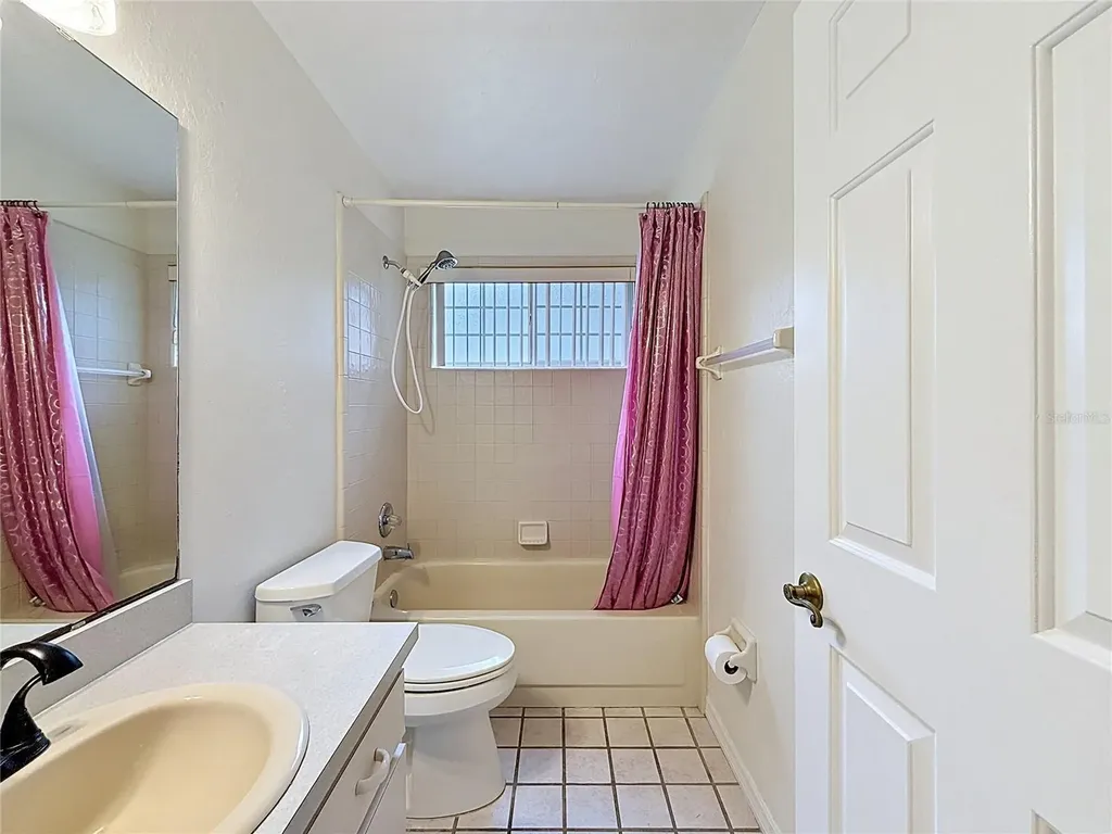 3550 NW 46th Terrace Gainesville FL 32606