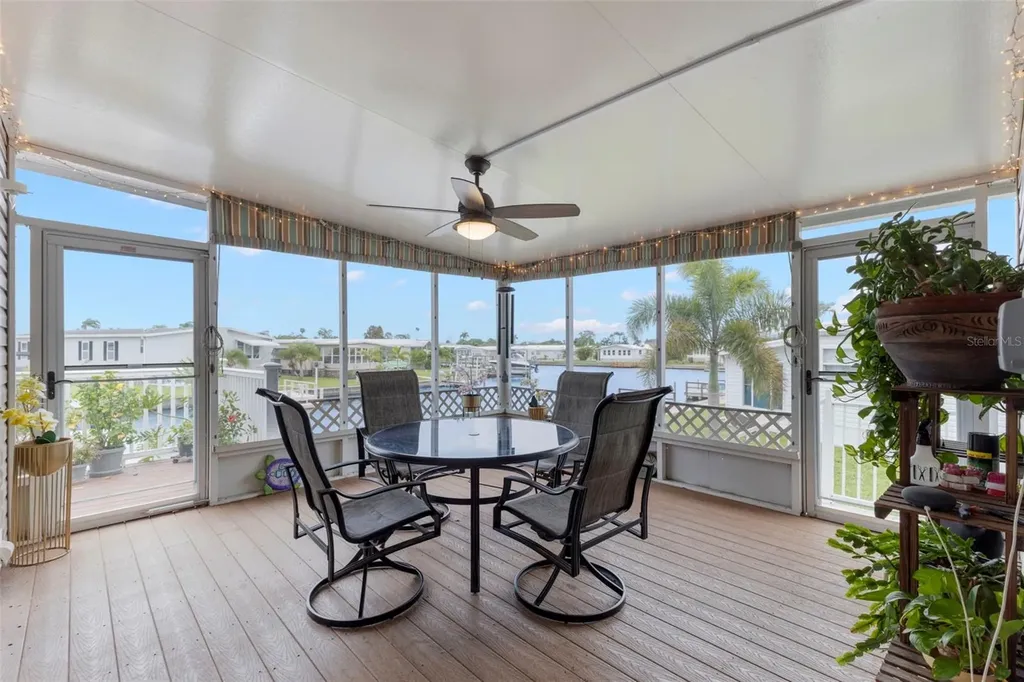 124 Americana Court NE St Petersburg FL 33702