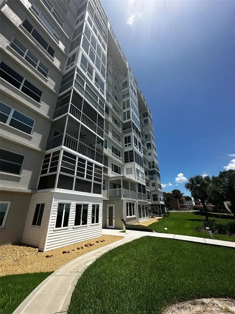 2131 Lakeview Drive Sebring FL 33870