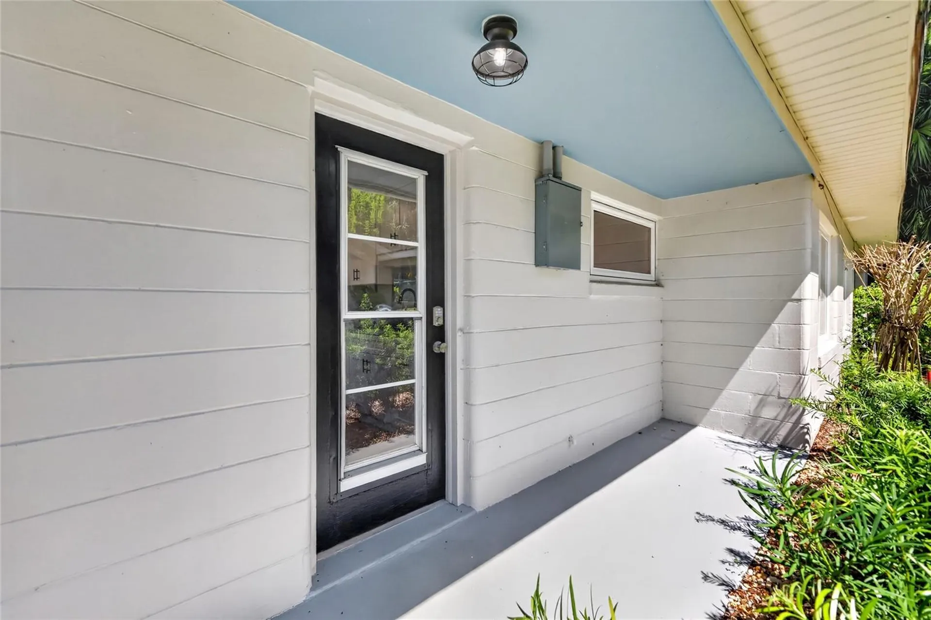 1012 N Baker Street Mount Dora FL 32757