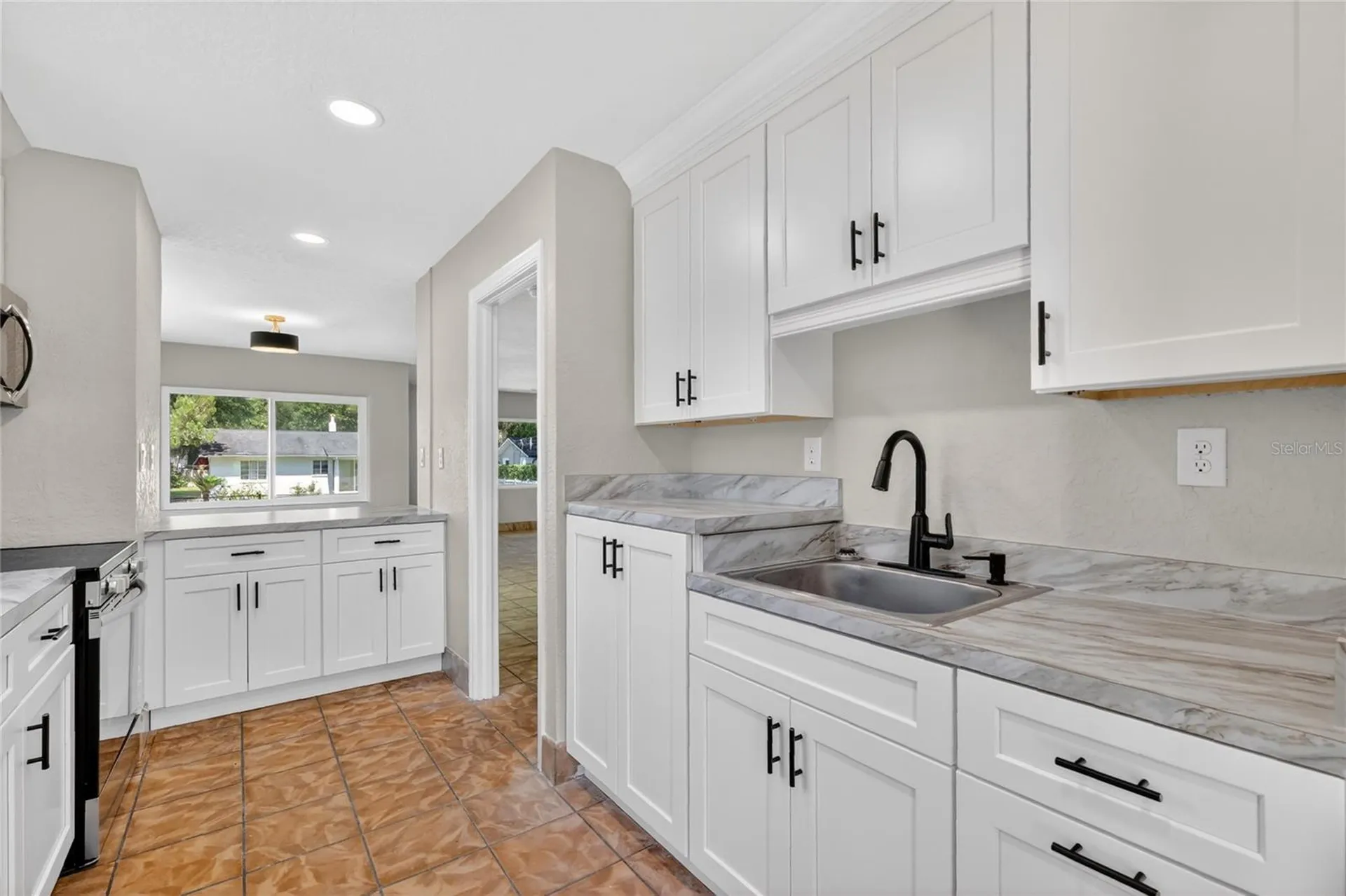 1012 N Baker Street Mount Dora FL 32757
