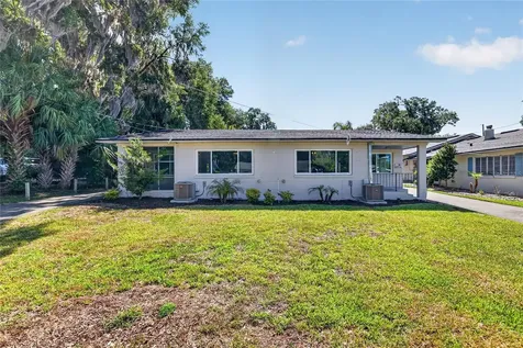 1012 N Baker Street Mount Dora FL 32757