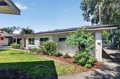 1012 N Baker Street Mount Dora FL 32757