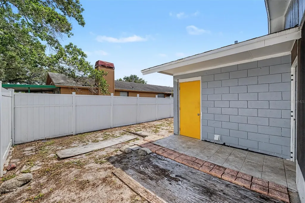 9212 Spy Glass Court Tampa FL 33615