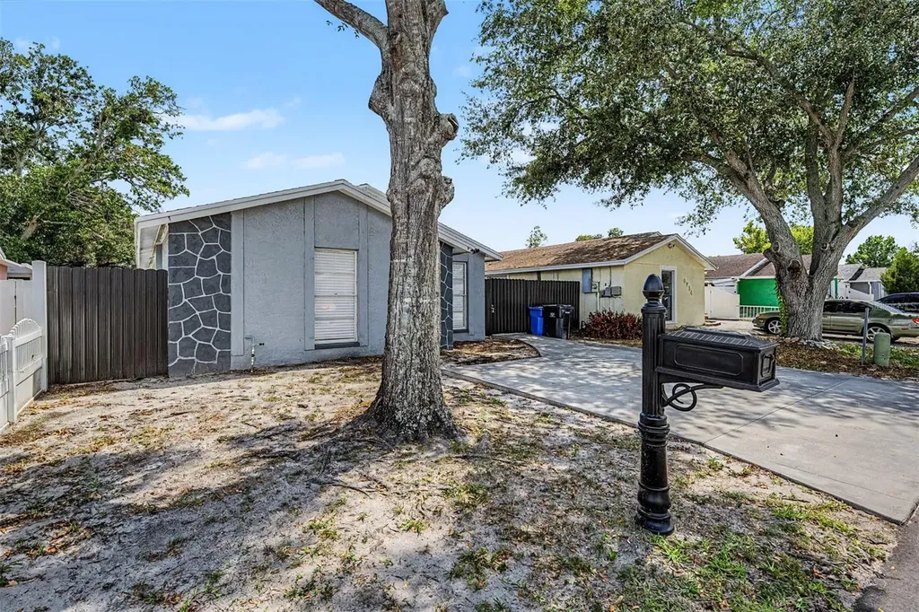 9212 Spy Glass Court Tampa FL 33615