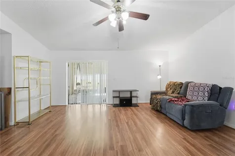 1675 10th Avenue Deland FL 32724