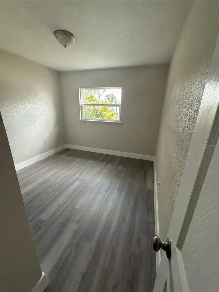 5612 Larimer Drive Tampa FL 33615
