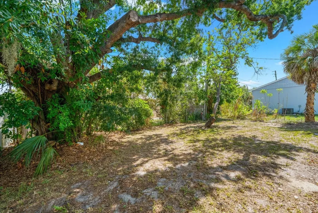 2375 Bahia Vista Street Sarasota FL 34239
