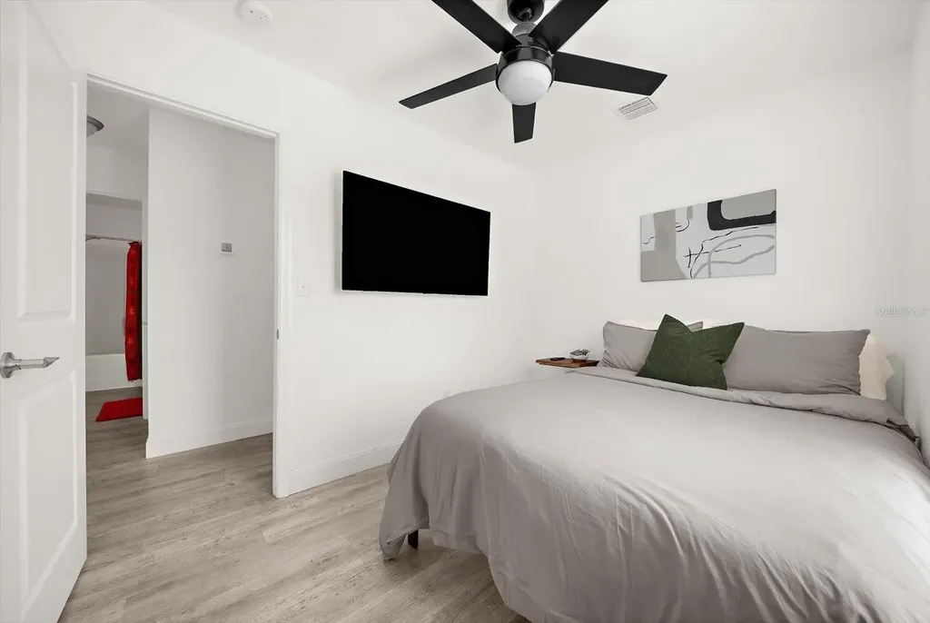 2375 Bahia Vista Street Sarasota FL 34239
