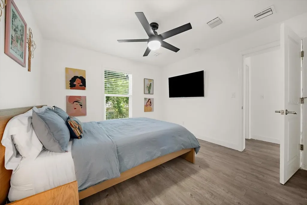 2375 Bahia Vista Street Sarasota FL 34239