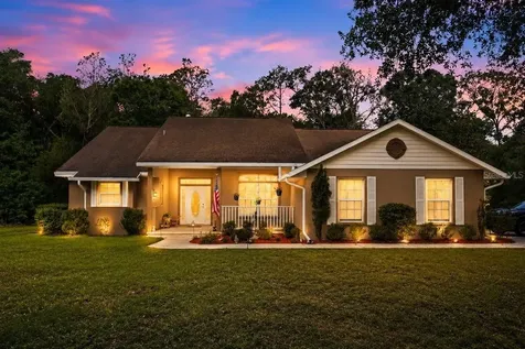 569 NW 40th Avenue Bell FL 32619