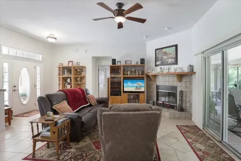 569 NW 40th Avenue Bell FL 32619