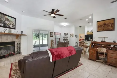 569 NW 40th Avenue Bell FL 32619