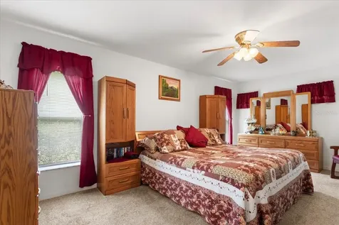 569 NW 40th Avenue Bell FL 32619