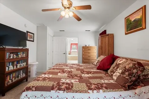 569 NW 40th Avenue Bell FL 32619