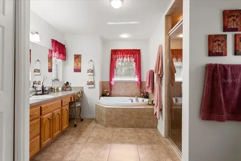 569 NW 40th Avenue Bell FL 32619