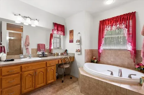 569 NW 40th Avenue Bell FL 32619