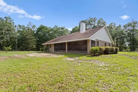569 NW 40th Avenue Bell FL 32619