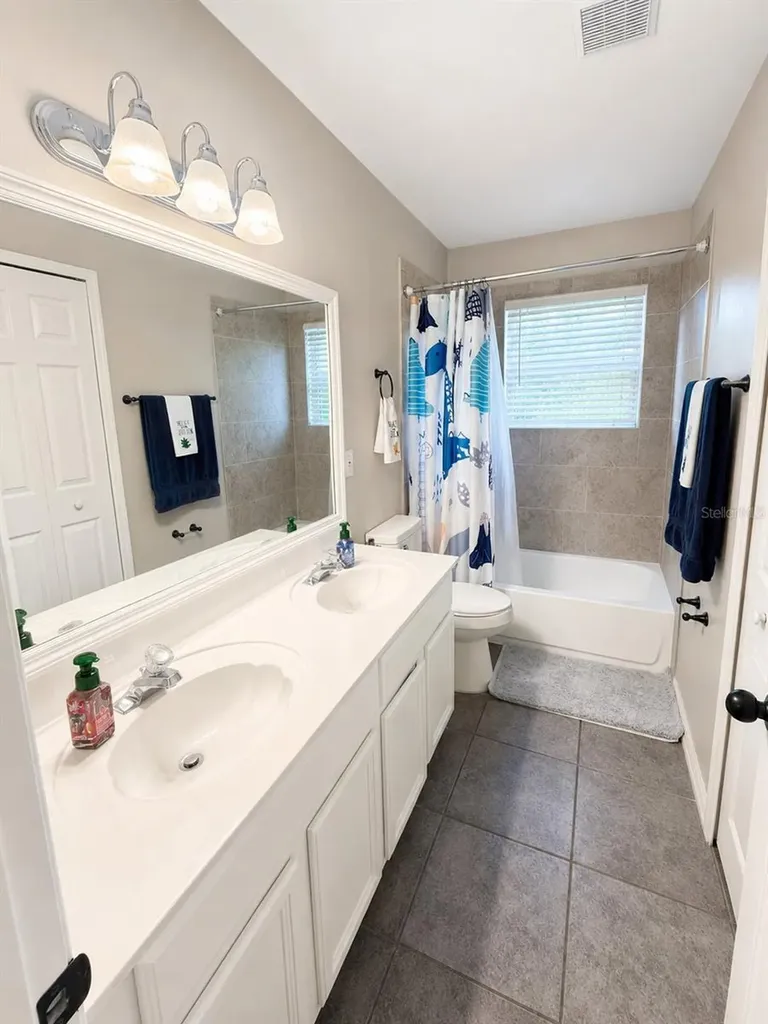 513 Darkwood Avenue Ocoee FL 34761