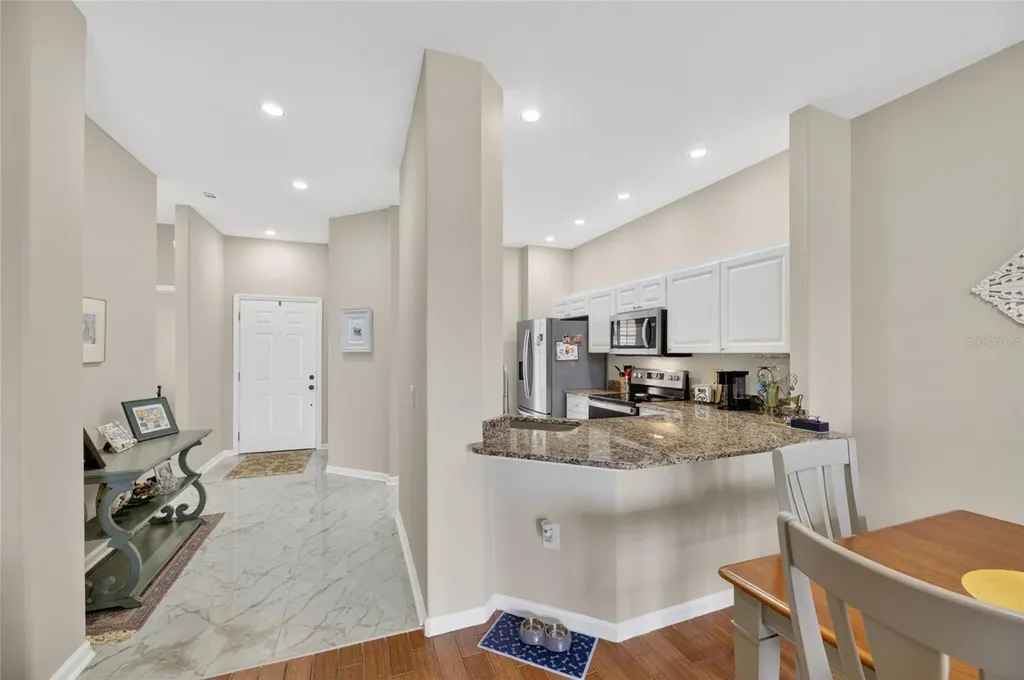 459 Enclave Place Lakeland FL 33803