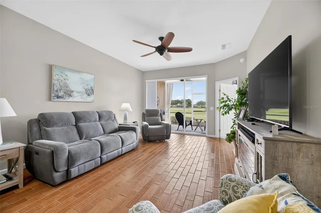 459 Enclave Place Lakeland FL 33803