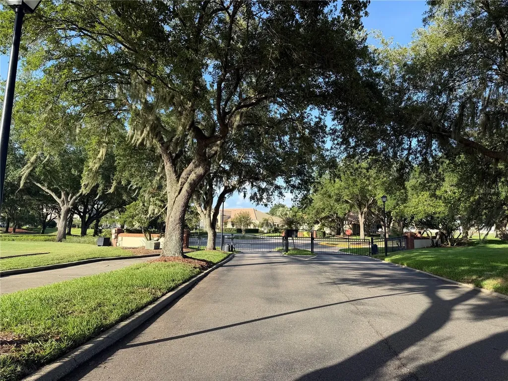 459 Enclave Place Lakeland FL 33803