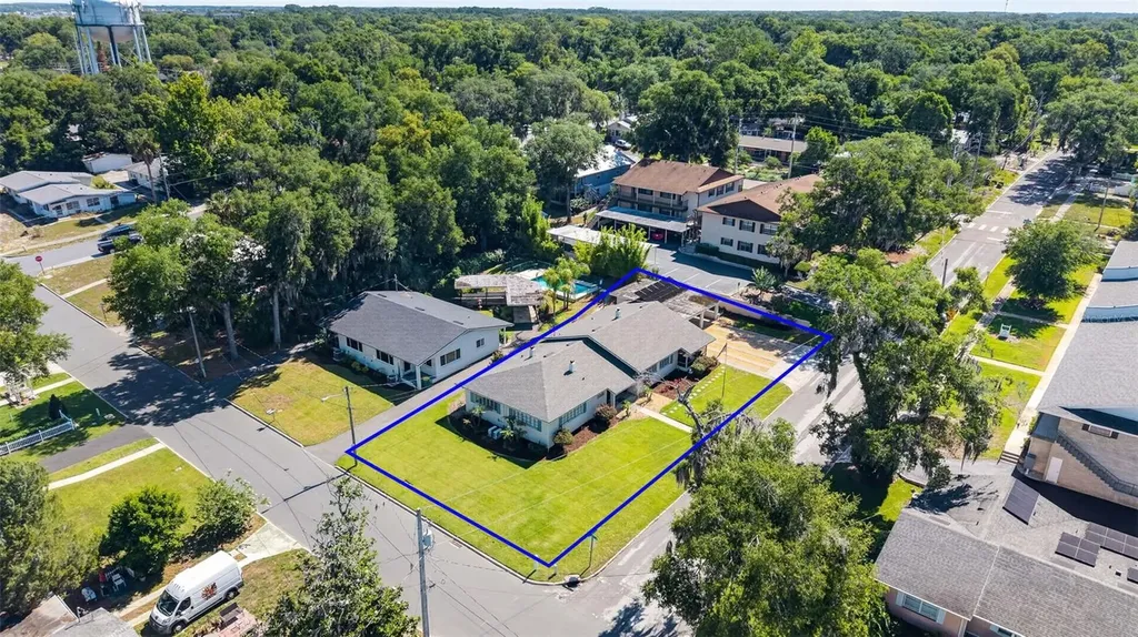 205 E 10th Avenue Mount Dora FL 32757