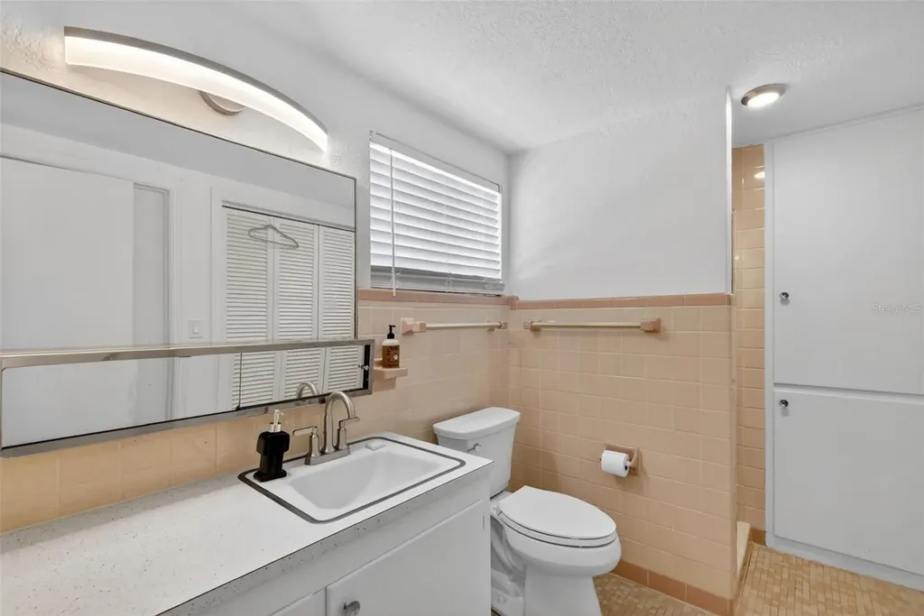 205 E 10th Avenue Mount Dora FL 32757