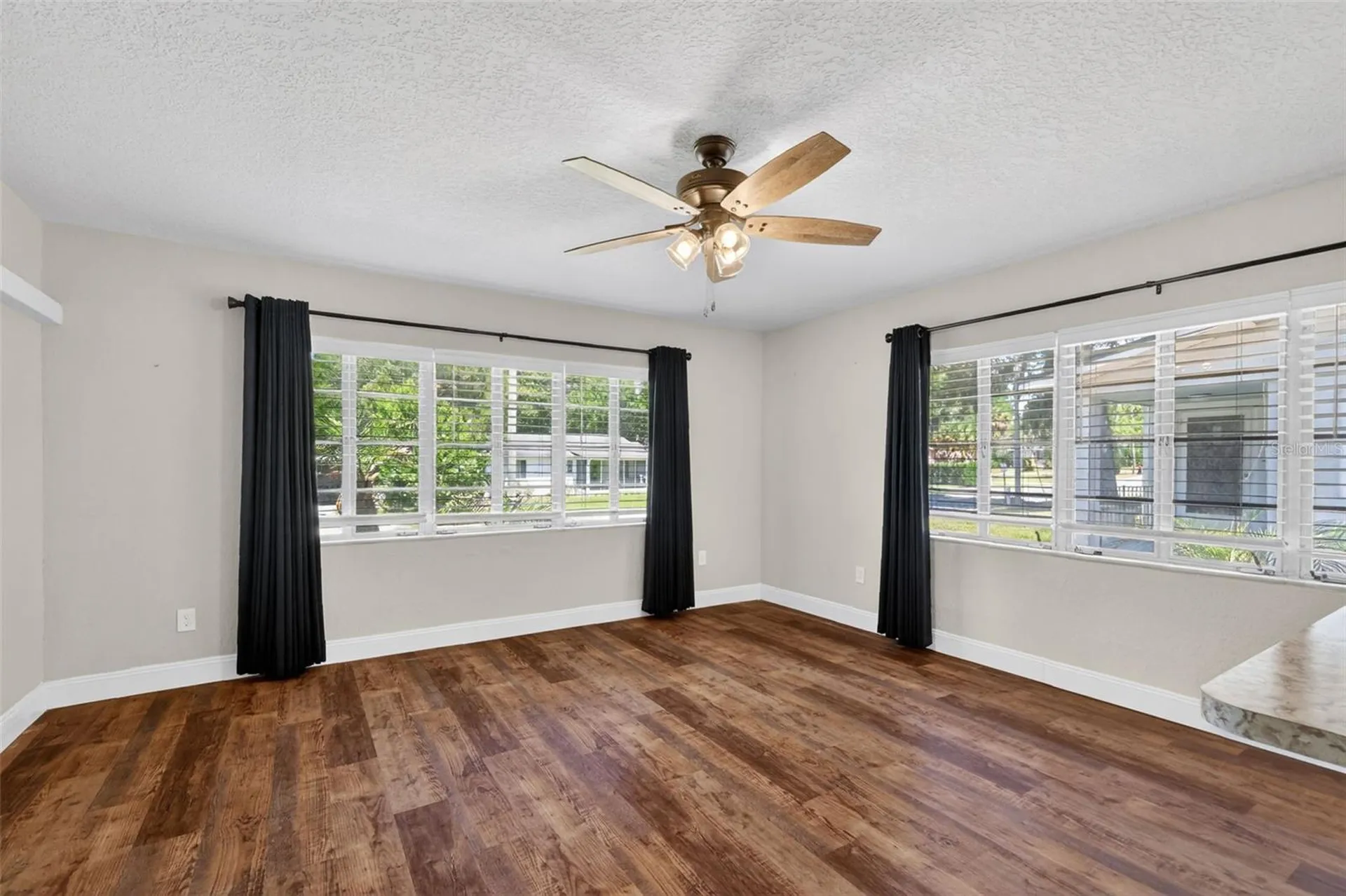 205 E 10th Avenue Mount Dora FL 32757