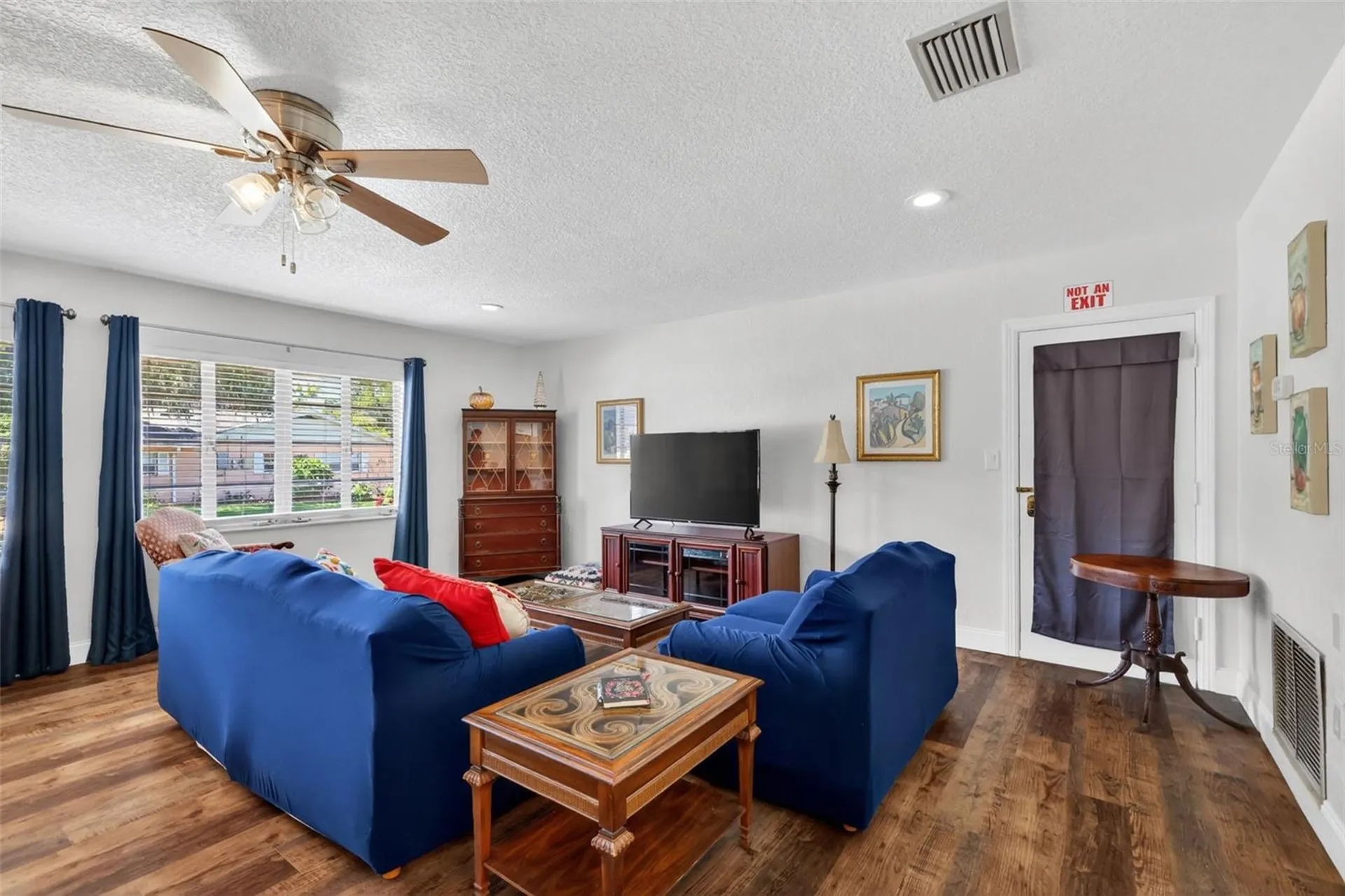 205 E 10th Avenue Mount Dora FL 32757