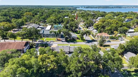 205 E 10th Avenue Mount Dora FL 32757