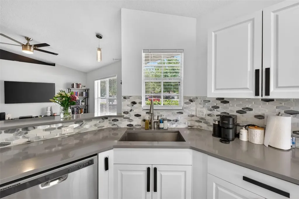 2303 Northern Leaf Street Orlando FL 32817