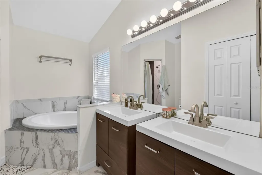 2303 Northern Leaf Street Orlando FL 32817
