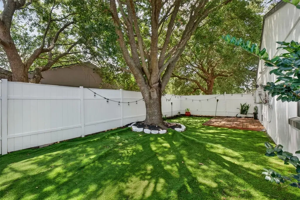 2303 Northern Leaf Street Orlando FL 32817