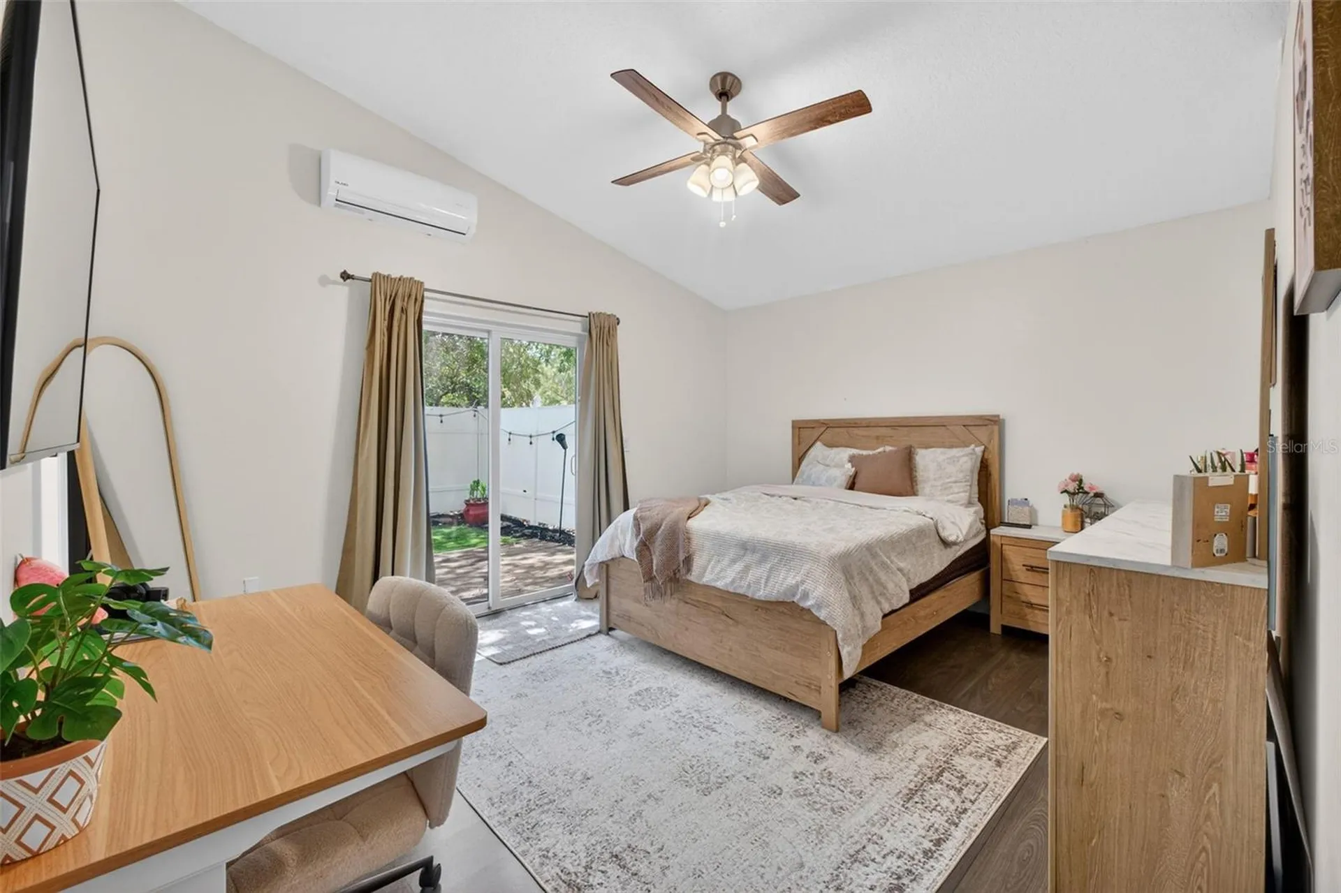 2303 Northern Leaf Street Orlando FL 32817