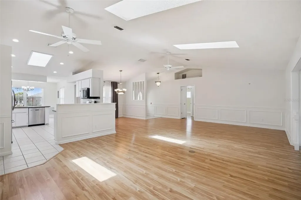 25904 Newcombe Circle Leesburg FL 34748