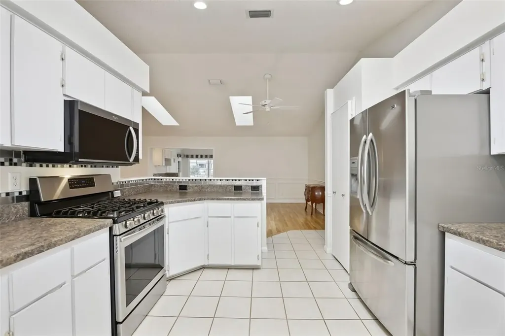 25904 Newcombe Circle Leesburg FL 34748