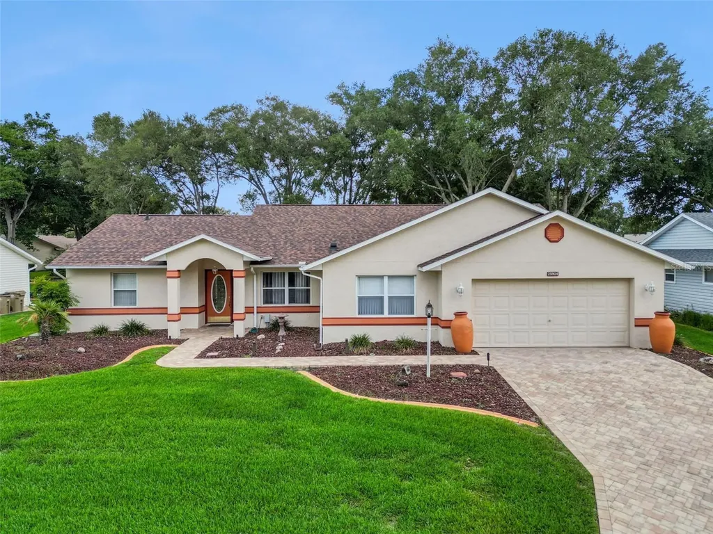 25904 Newcombe Circle Leesburg FL 34748