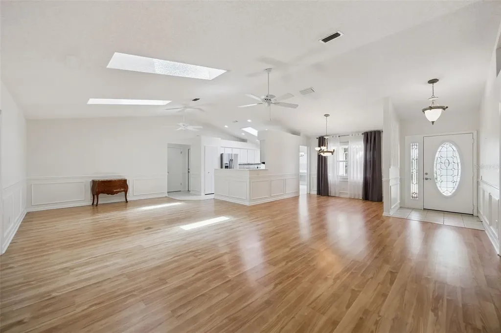 25904 Newcombe Circle Leesburg FL 34748