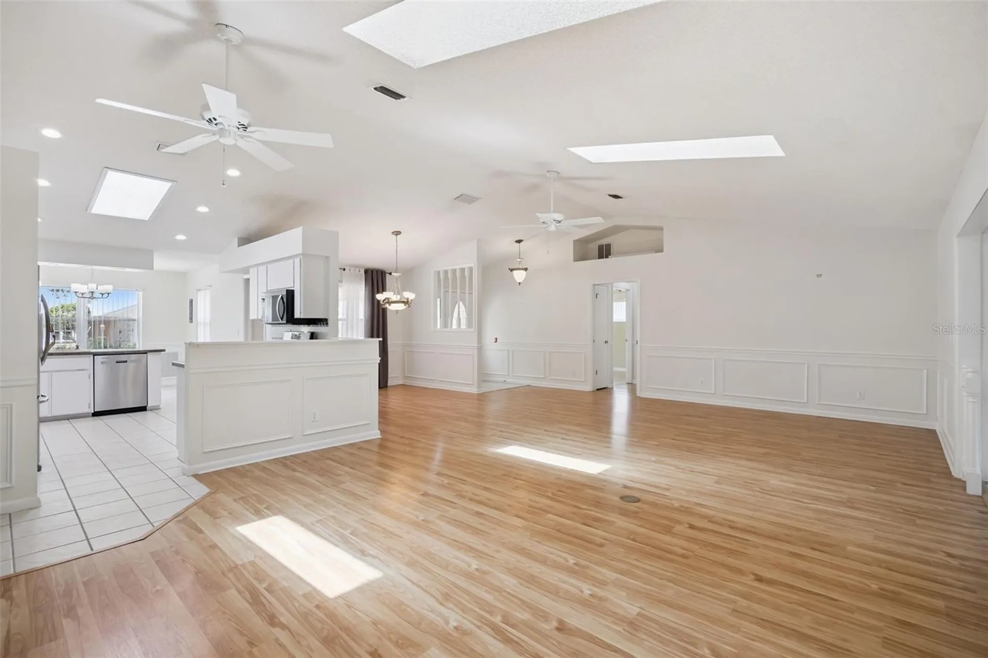 25904 Newcombe Circle Leesburg FL 34748