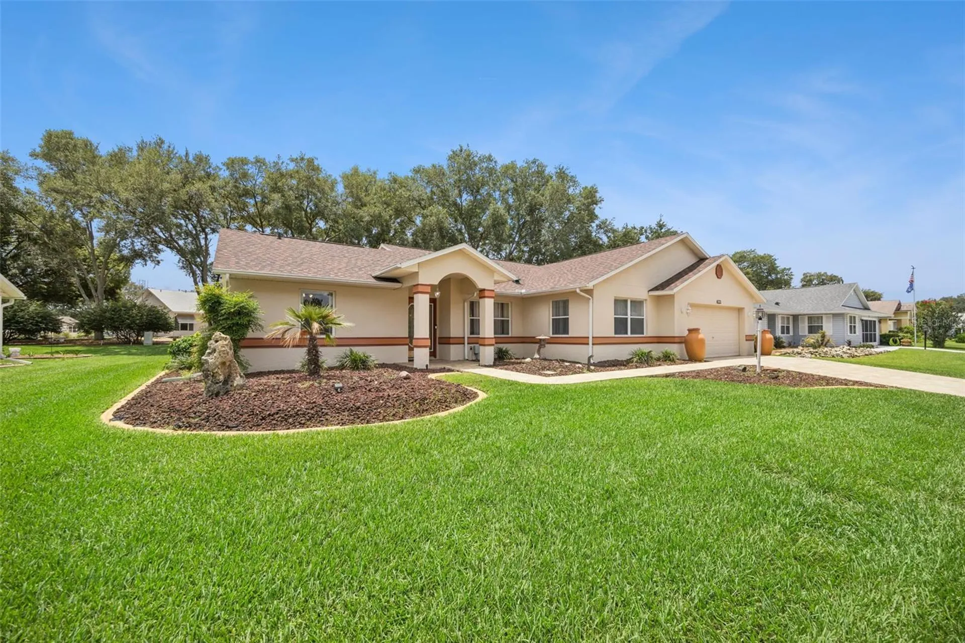 25904 Newcombe Circle Leesburg FL 34748
