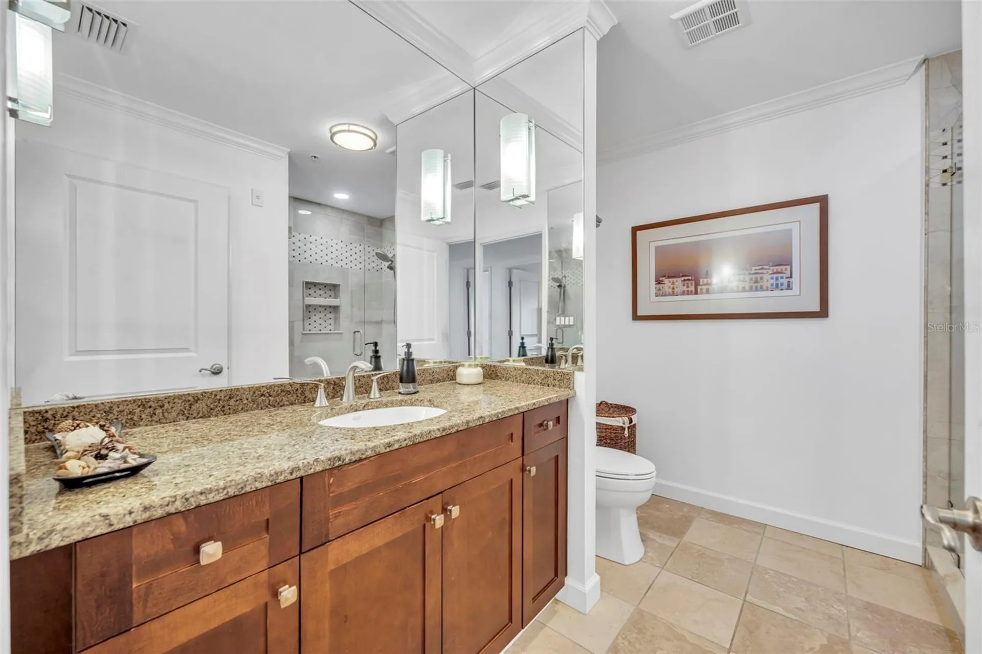 2305 Edgewater Drive Orlando FL 32804