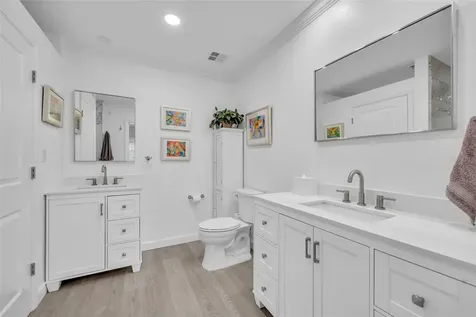 2305 Edgewater Drive Orlando FL 32804