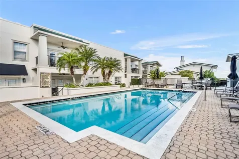 2305 Edgewater Drive Orlando FL 32804