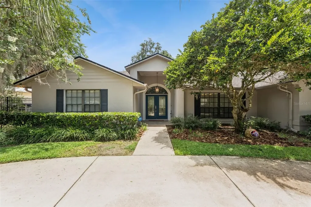 390 Smith Street Oviedo FL 32765
