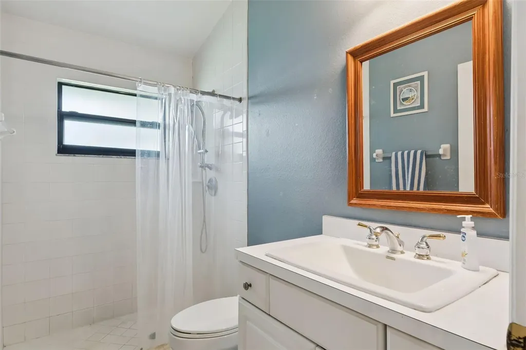390 Smith Street Oviedo FL 32765