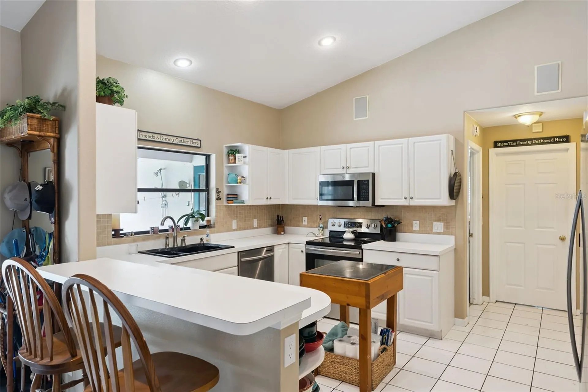 390 Smith Street Oviedo FL 32765