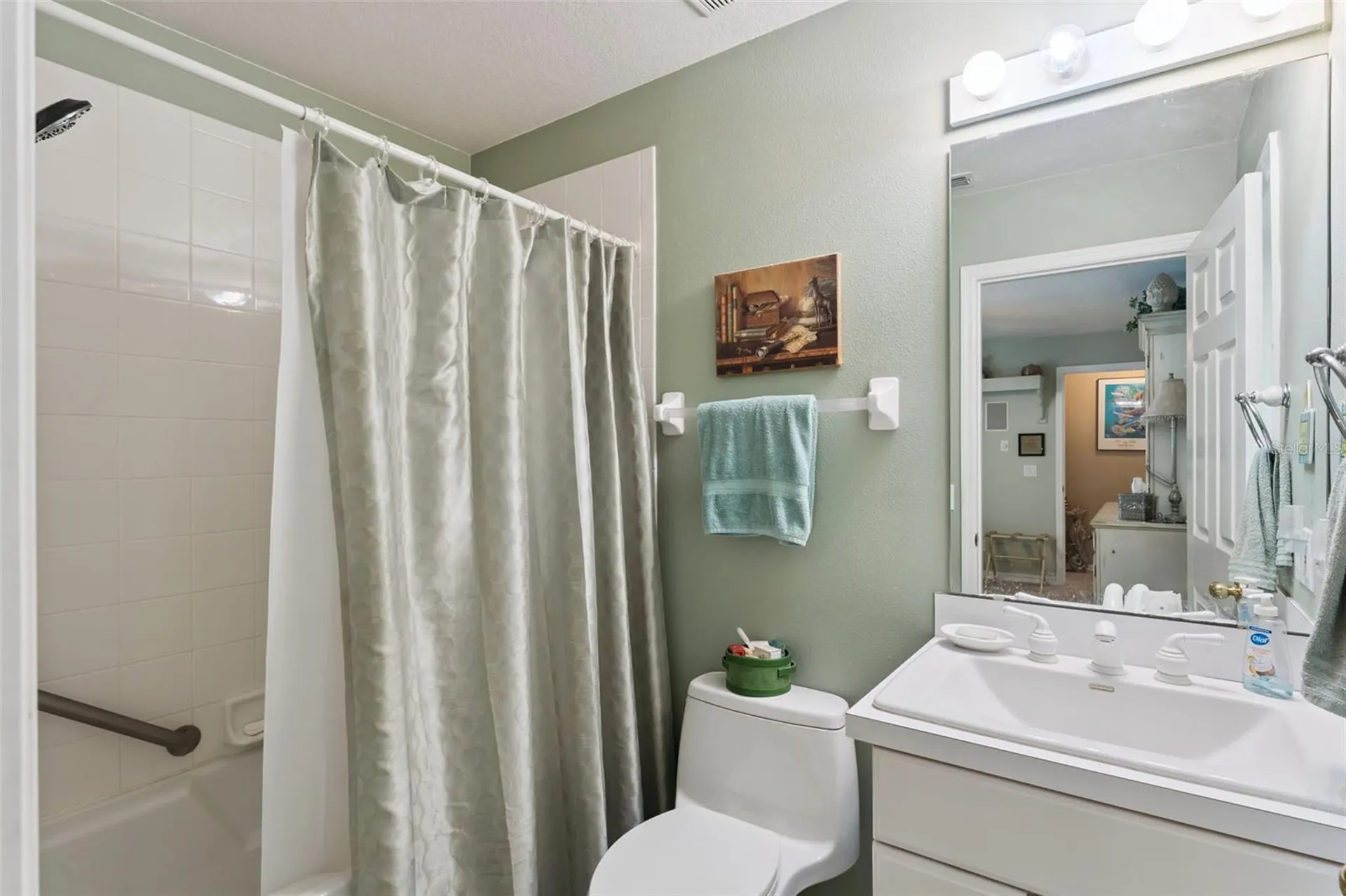 390 Smith Street Oviedo FL 32765