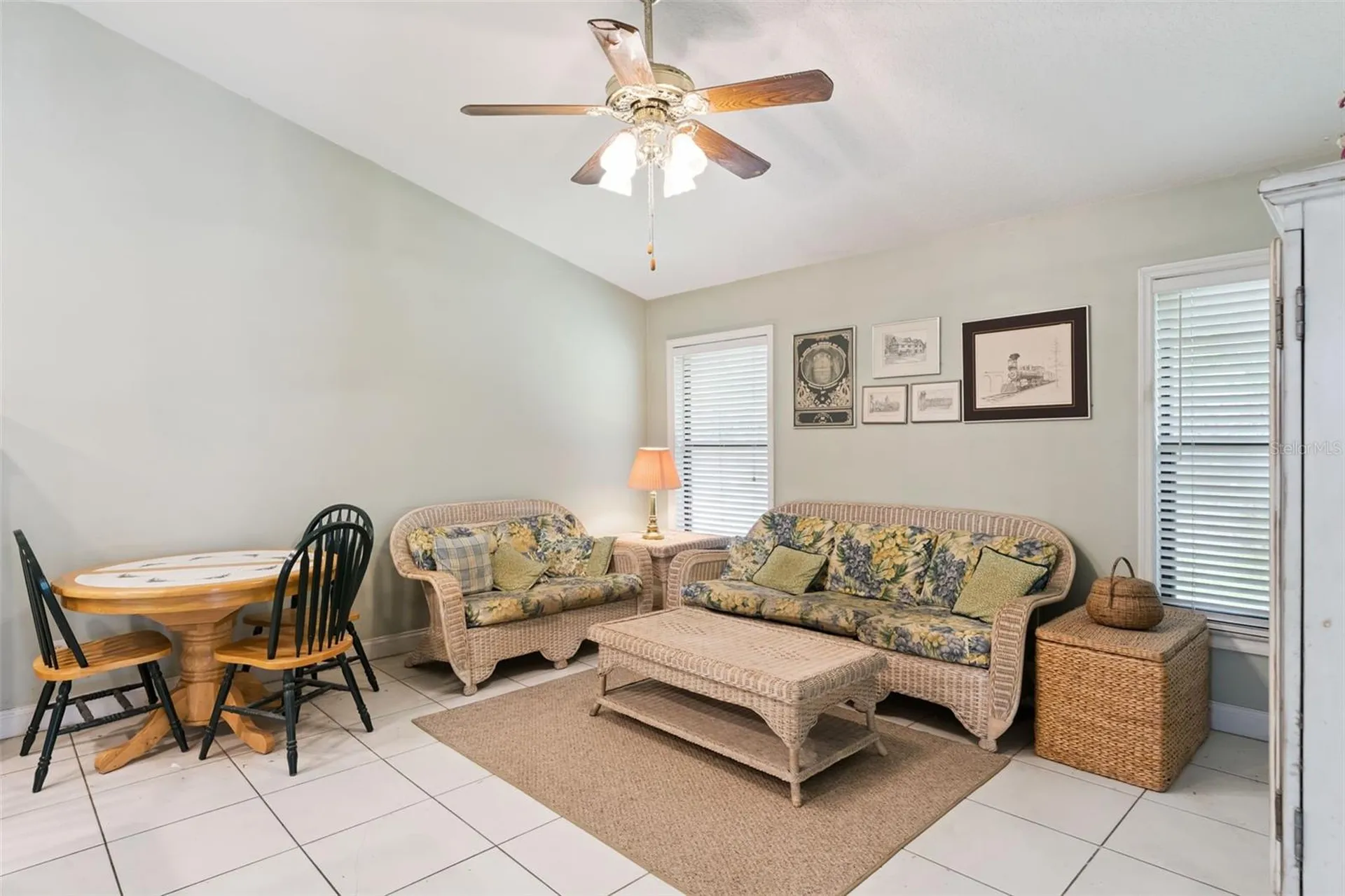 390 Smith Street Oviedo FL 32765
